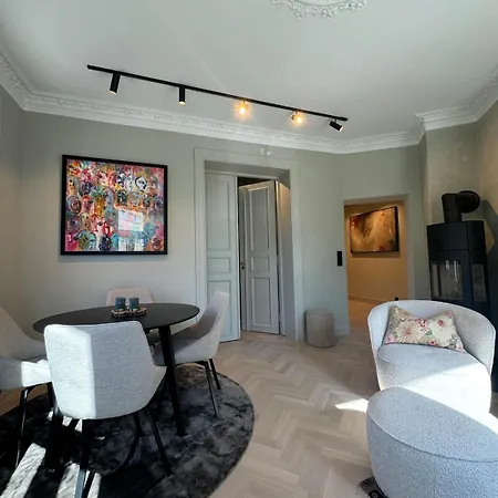 High End Stay, Location At Bislett, 2 Separate Bedrooms, Separate Kitchen And Livingroom