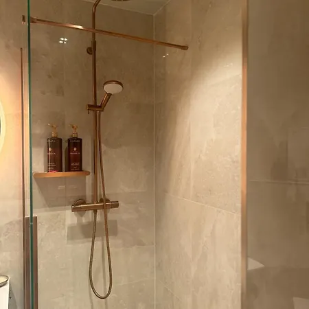 High End Stay, Location At Bislett, 2 Separate Bedrooms, Separate Kitchen And Livingroom 오슬로
