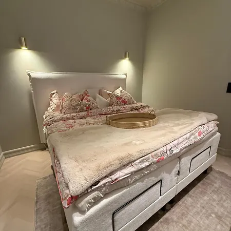 High End Stay, Location At Bislett, 2 Separate Bedrooms, Separate Kitchen And Livingroom * 오슬로