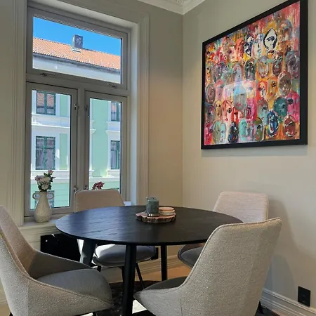 아파트 High End Stay, Location At Bislett, 2 Separate Bedrooms, Separate Kitchen And Livingroom 오슬로