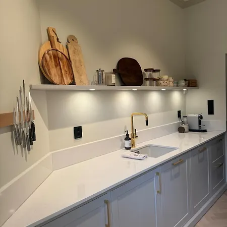 High End Stay, Location At Bislett, 2 Separate Bedrooms, Separate Kitchen And Livingroom 오슬로