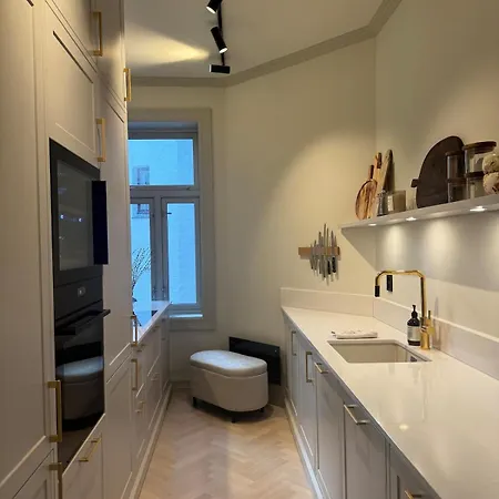 High End Stay, Location At Bislett, 2 Separate Bedrooms, Separate Kitchen And Livingroom 오슬로
