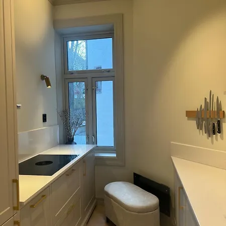 High End Stay, Location At Bislett, 2 Separate Bedrooms, Separate Kitchen And Livingroom *