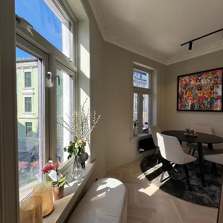 High End Stay, Location At Bislett, 2 Separate Bedrooms, Separate Kitchen And Livingroom 오슬로