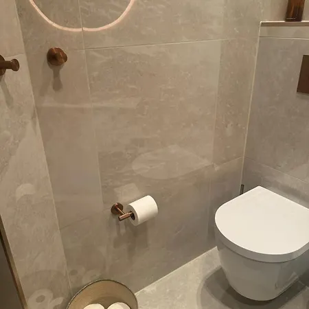 High End Stay, Location At Bislett, 2 Separate Bedrooms, Separate Kitchen And Livingroom